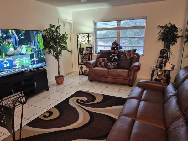 Ashbury House Of Carriage Hills, 200 Ashbury Rd #307, Hollywood, Florida 33024, image 3