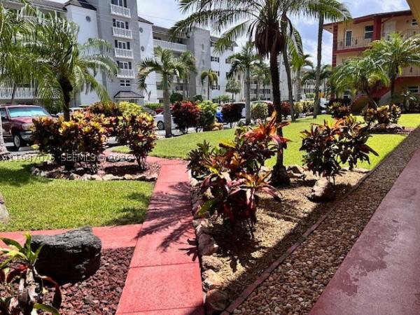 Buckingham, 5050 Bayview Dr #17, Fort Lauderdale, Florida 33308, image 2
