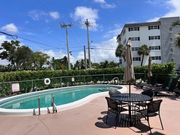 Buckingham, 5050 Bayview Dr #17, Fort Lauderdale, Florida 33308, image 3