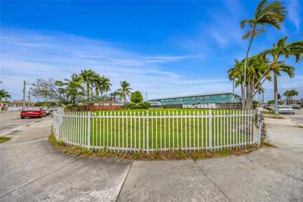 895 NW 45th Ave, Miami, Florida 33126, image 1