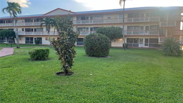 Beverly Hills, 5300 Washington St #223K, Hollywood, Florida 33021, image 2