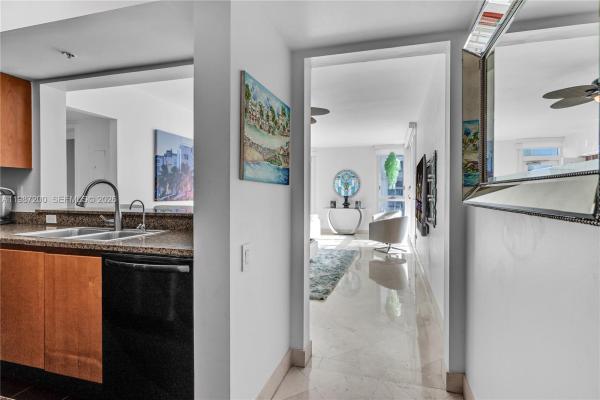 1500 Ocean Drive, 1500 Ocean Dr #907, Miami Beach, Florida 33139, image 2