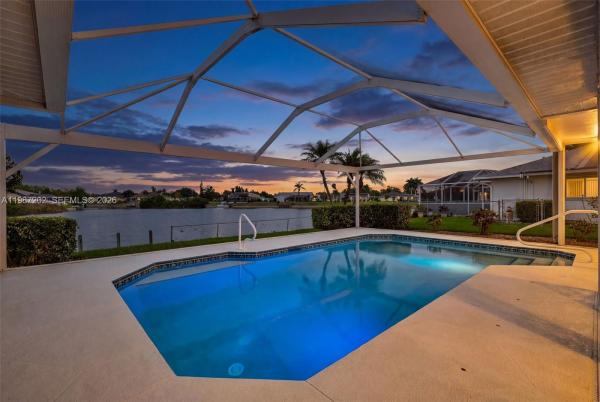 432 NE 18th Ave, Cape Coral, Florida 33909, image 1