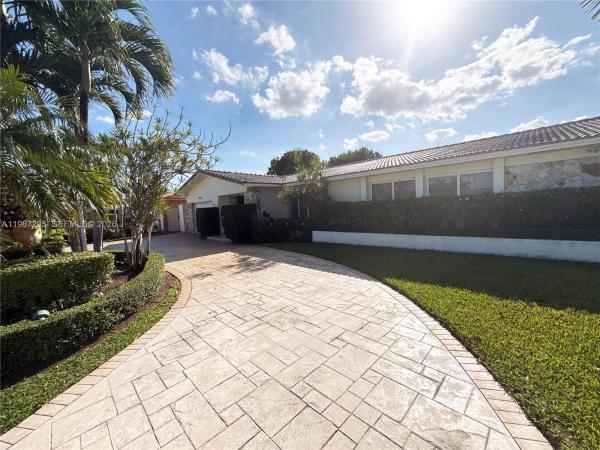 1804 SW 104th Ct, Unincorporated Dade County, Florida 33165, image 1