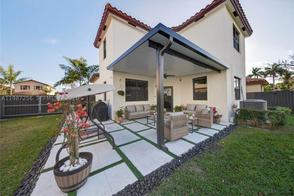 Silver Palms North, 11883 SW 234th Ln, Princeton, Florida 33032, image 2