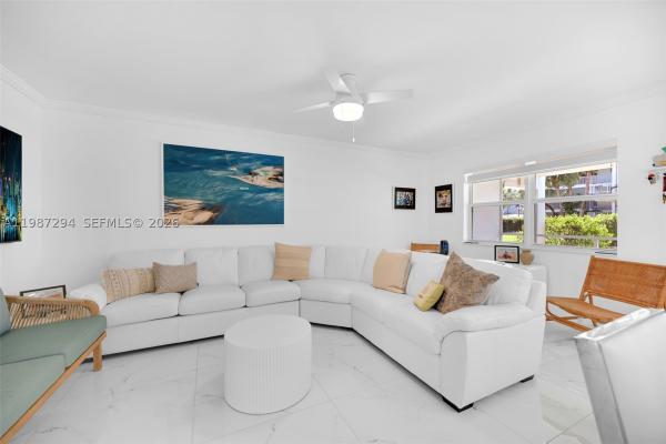 Casa Paradiso, 580 Egret Dr #122, Hallandale Beach, Florida 33009, image 1