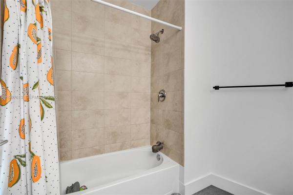 Quantum On The Bay, 1900 N Bayshore Dr #816, Miami, Florida 33132, image 1