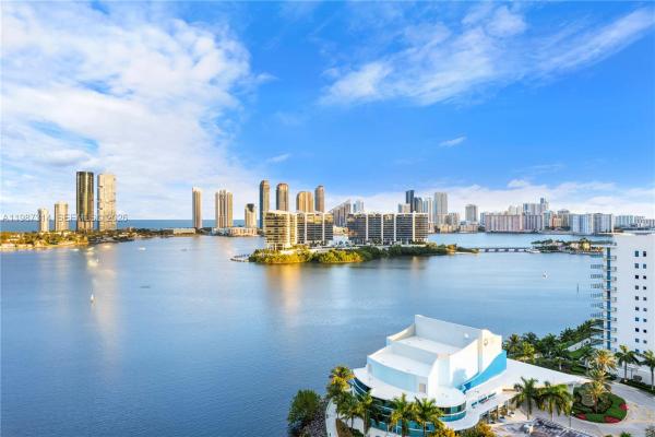 Aventura Marina 2, 3330 NE 190th St #1715, Aventura, Florida 33180, image 2