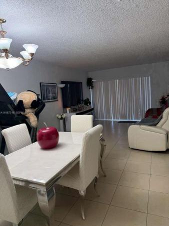 Los Arboles, 1900 W 68th St #A205, Hialeah, Florida 33014, image 1