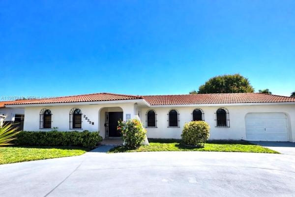 Adria, 2835 SW 108th Pl, University Park, Florida 33165, image 2