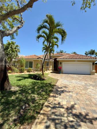 Keystone Lake, 2319 NW 193rd Ave, Pembroke Pines, Florida 33029, image 1
