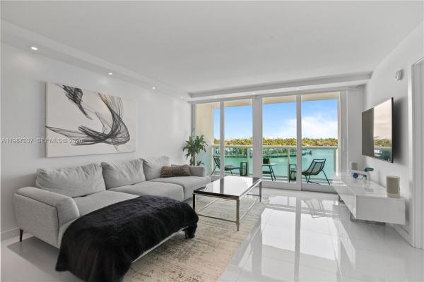 Aquasol, 6770 Indian Creek Dr #5-M, Miami Beach, Florida 33141, image 2