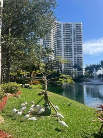 Mystic Pointe Tower 500, 3530 Mystic Pointe Dr #1412, Aventura, Florida 33180, image 3