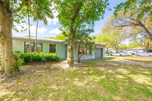 Hillside Park, 5726 Madison St, Hollywood, Florida 33023, image 3