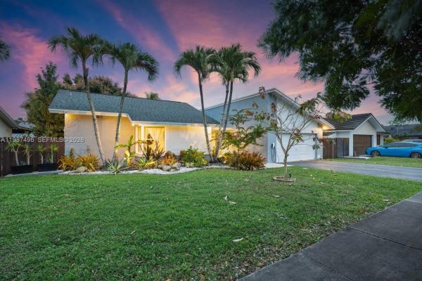 Lindgren Central, 12825 SW 116th St, The Crossings, Florida 33186, image 2