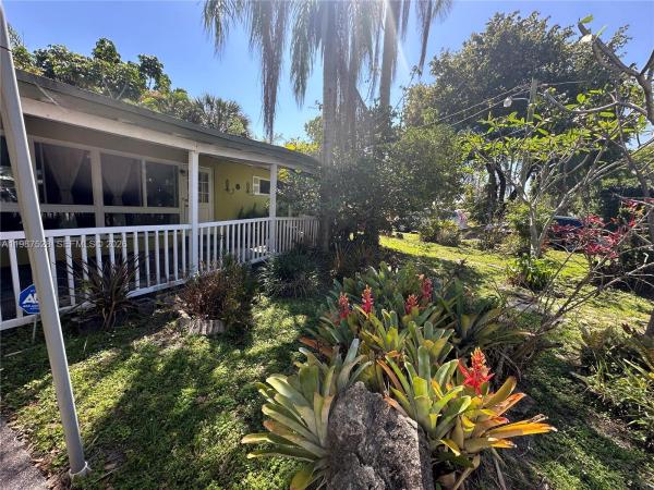 Lauderdale Isles, 2490 Andros Ln, Fort Lauderdale, Florida 33312, image 2