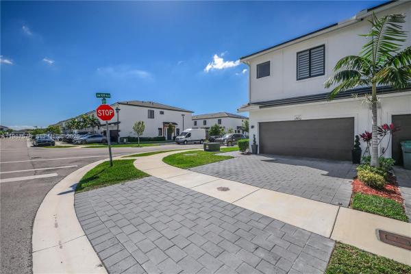 The Landings, 10902 SW 232nd Ter, Princeton, Florida 33032, image 3