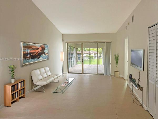 14015 SW 91st Ter #14015, Unincorporated Dade County, Florida 33186, image 1