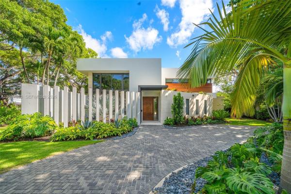 Utopia, 4041 S Le Jeune Rd, Miami, Florida 33146, image 2
