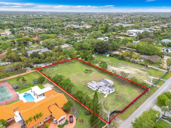 9840 SW 60th St, Unincorporated Dade County, Florida 33173, image 1