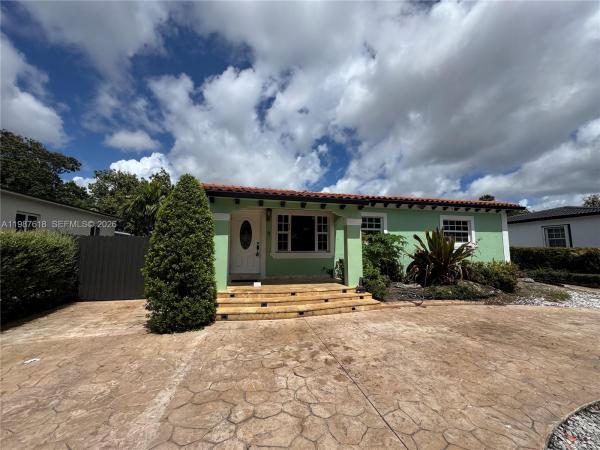 Logan Crest, 551 E 60th St, Hialeah, Florida 33013, image 1