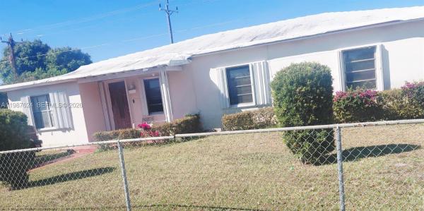 Richmond Heights Residential, 10845 Perry Dr, Richmond Heights, Florida 33176, image 2