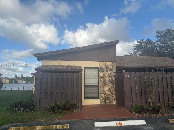 516 Briarwood Cir #1-51, Hollywood, Florida 33024, image 1