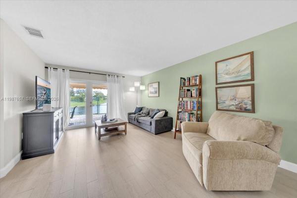 16382 SW 75th St, Unincorporated Dade County, Florida 33193, image 1