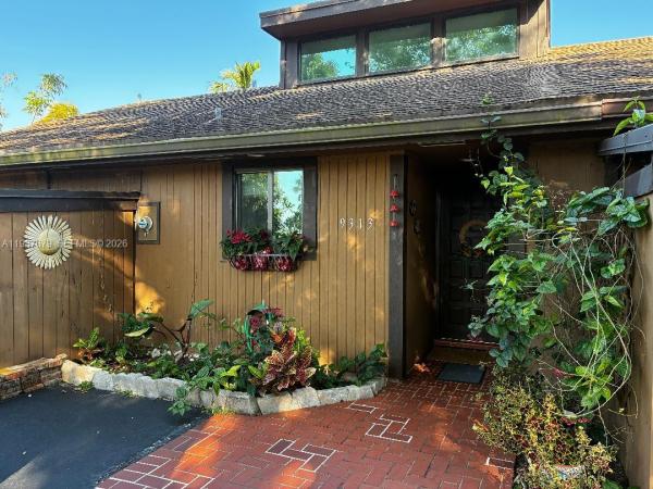 9313 SW 130th St, Unincorporated Dade County, Florida 33176, image 1