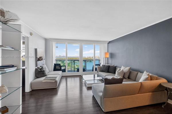 Aquasol, 6770 Indian Creek Dr #15-F, Miami Beach, Florida 33141, image 2
