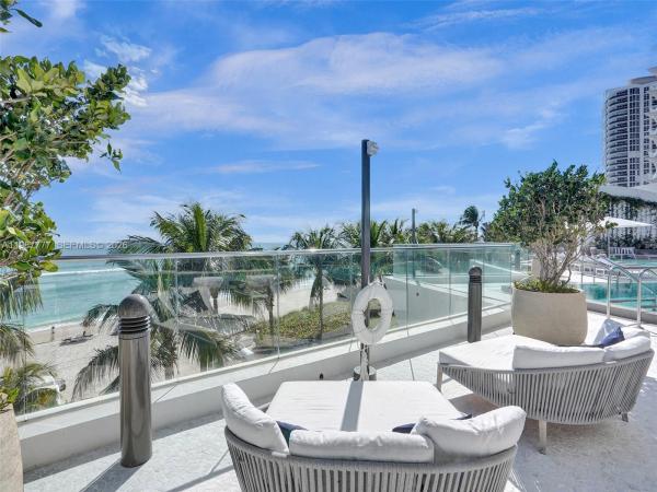 Jade Beach, 17001 Collins Ave #2702, Sunny Isles Beach, Florida 33160, image 2