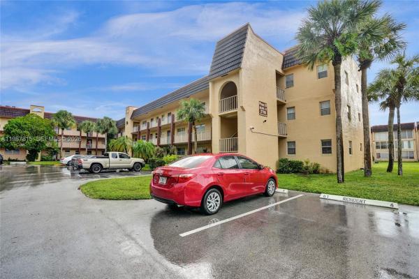 Sunrise Lakes 3, 2780 N Pine Island Rd #112, Sunrise, Florida 33322, image 2
