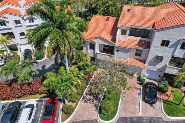 21391 Marina Cove Cir, Aventura, Florida 33180, image 1