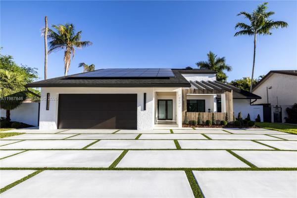 12271 SW 95th St, Unincorporated Dade County, Florida 33186, image 1