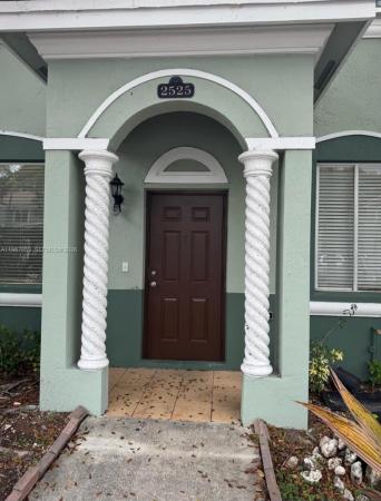 Shoma Townhomes At Keys Cove, 2525 SE 14th Ave #386, Homestead, Florida 33035, image 1