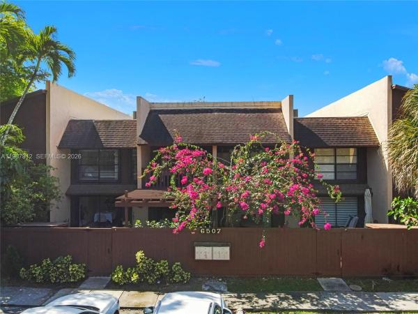 6507 SW 116th Pl #C, Unincorporated Dade County, Florida 33173, image 1