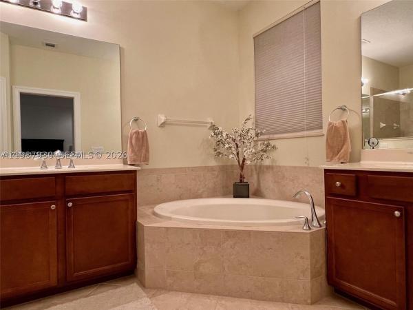 Paloma, 5065 Dulce Ct, Palm Beach Gardens, Florida 33418, image 3