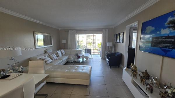 Quail Run Of Sunrise, 3050 E Sunrise Lakes Dr #302, Sunrise, Florida 33322, image 1