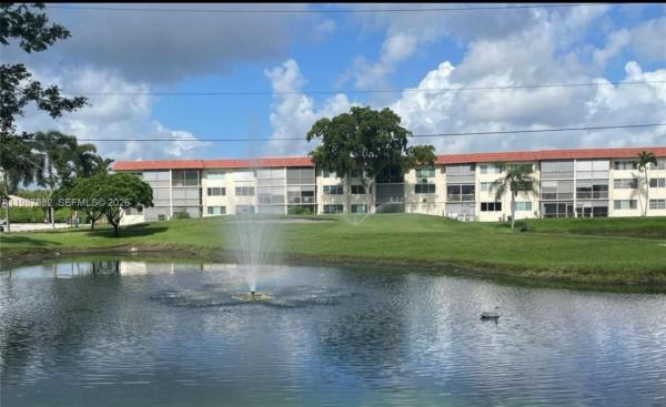 Hollybrook Golf & Tennis Club, 8901 S Hollybrook Blvd #206, Pembroke Pines, Florida 33025, image 1