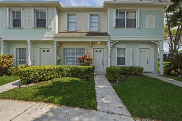 Coconuts, 16635 Hemingway Dr, Weston, Florida 33326, image 2