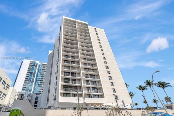 Oceanfront Plaza, 2625 Collins Ave #418, Miami Beach, Florida 33140, image 1