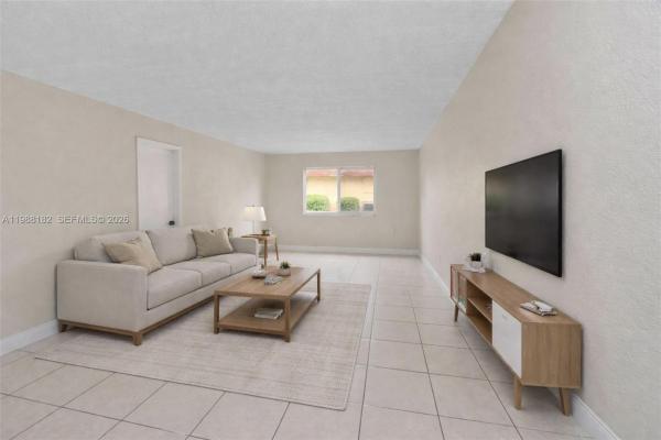 New World, 505 NW 177th St #126, Miami Gardens, Florida 33169, image 1