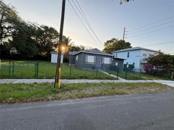 Park Hill, 214 SW 1st Ave, Dania Beach, Florida 33004, image 1