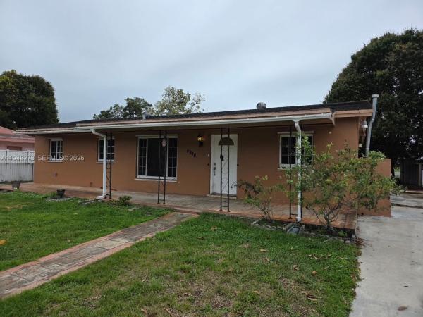 4946 NW 186th St, Miami Gardens, Florida 33055, image 1