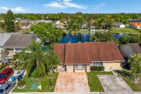 7821 SW 148th Ave #2, Unincorporated Dade County, Florida 33193, image 1