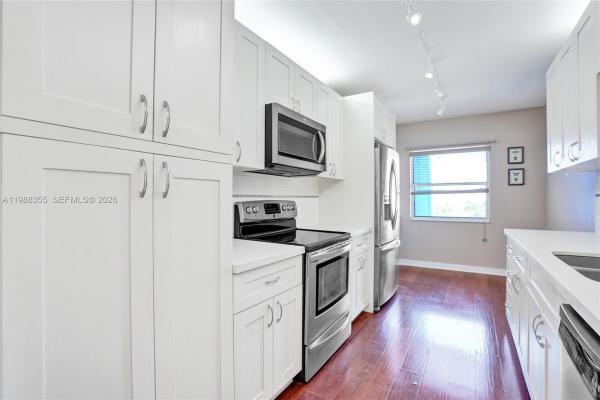 Hillcrest, 4001 Hillcrest Dr #817, Hollywood, Florida 33021, image 1