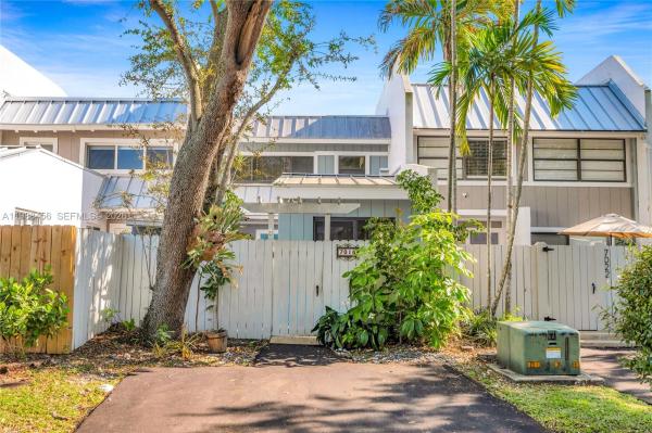 7018 SW 53rd Ln, Unincorporated Dade County, Florida 33155, image 1