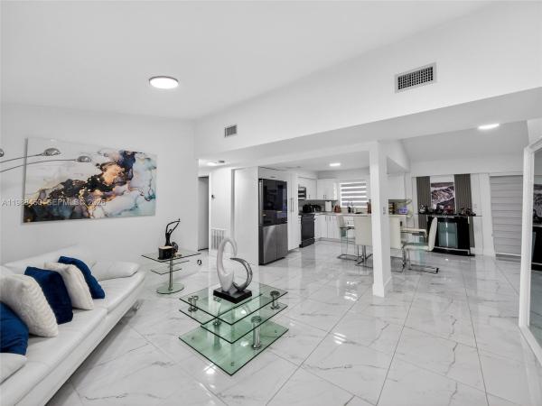 Sierra Mirada, 19800 NW 5th Ave, Miami Gardens, Florida 33169, image 3