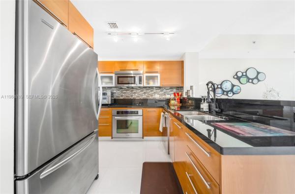 Vizcayne South, 253 NE 2nd St #1109, Miami, Florida 33132, image 2