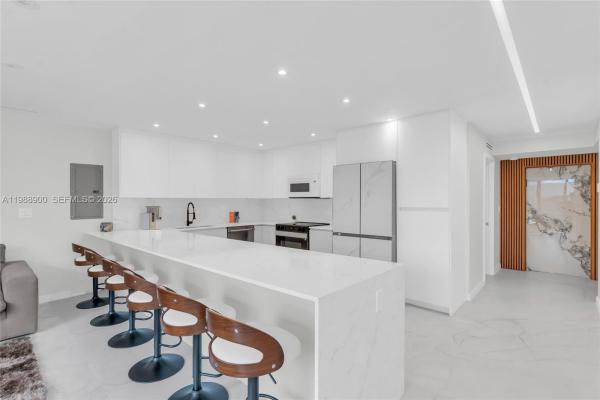Villa Dorada, 20441 NE 30th Ave #424-9, Aventura, Florida 33180, image 2